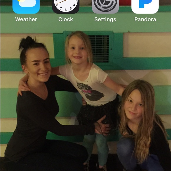 Meet your Posher, Heather - Picture 7 of 8